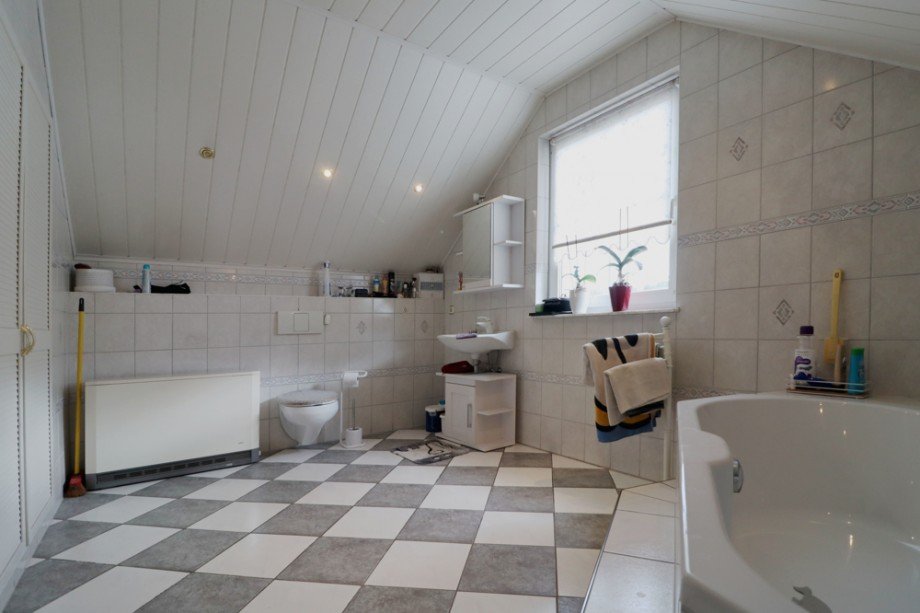 gro�es Bad im DG Einfamilienhaus Milower Land / M�thlitz