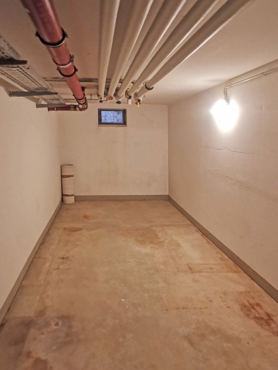 Viel Abstellfl�che im eigenen Mieterkeller! Etagenwohnung Sch�nefeld