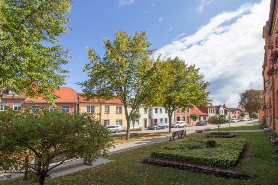 Stra�enansicht Reihenmittelhaus Plau am See
