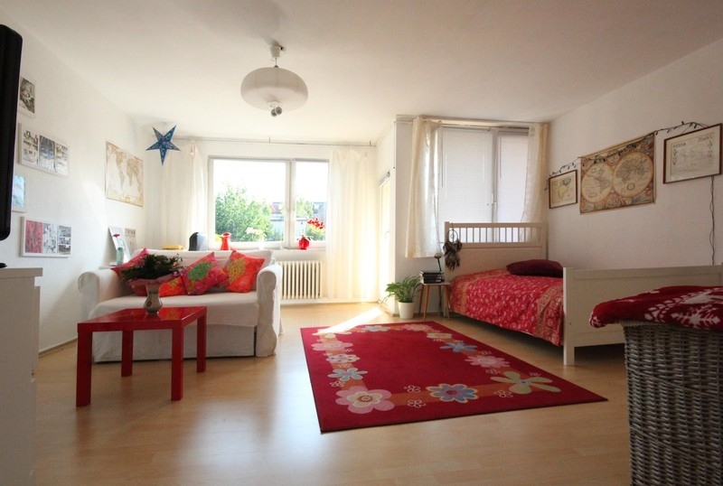 Blick ins Zimmer Etagenwohnung Berlin