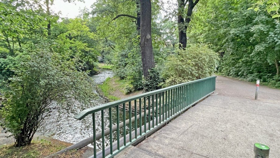 Neben dem Grundst�ck Freizeitgrundst�ck Berlin / Niedersch�nhausen