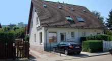 Hausansicht Wittenau von der Sonnenseite-Arbeiten und Wohnen unter einem Dach