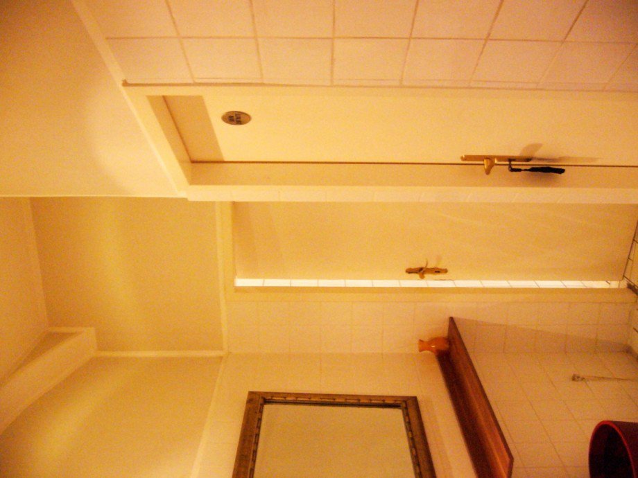 Toilettenvorraum.jpg Gastgewerbe Berlin Mitte