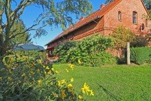 Au�enansicht L�ndlich-gro�z�gig-famili�r  **Romantisches Bauernhaus in Alleinlage mit Nebengelass**
