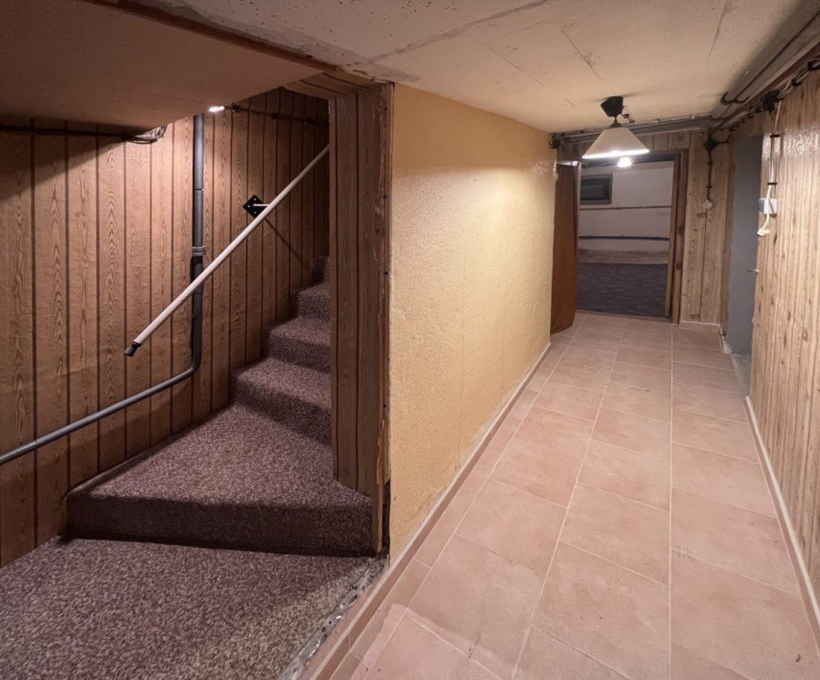 Keller Flur Doppelhaush�lfte Plau am See