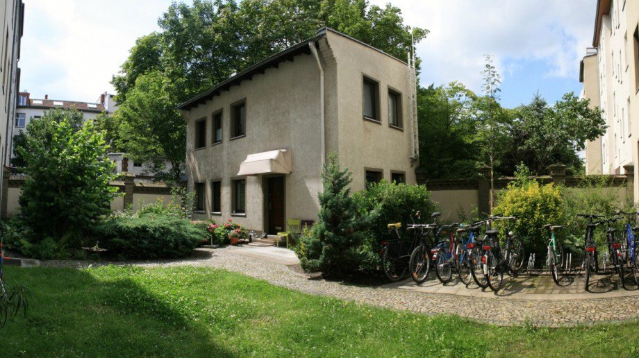 Sommeransicht Hof Erdgeschosswohnung Berlin Mitte
