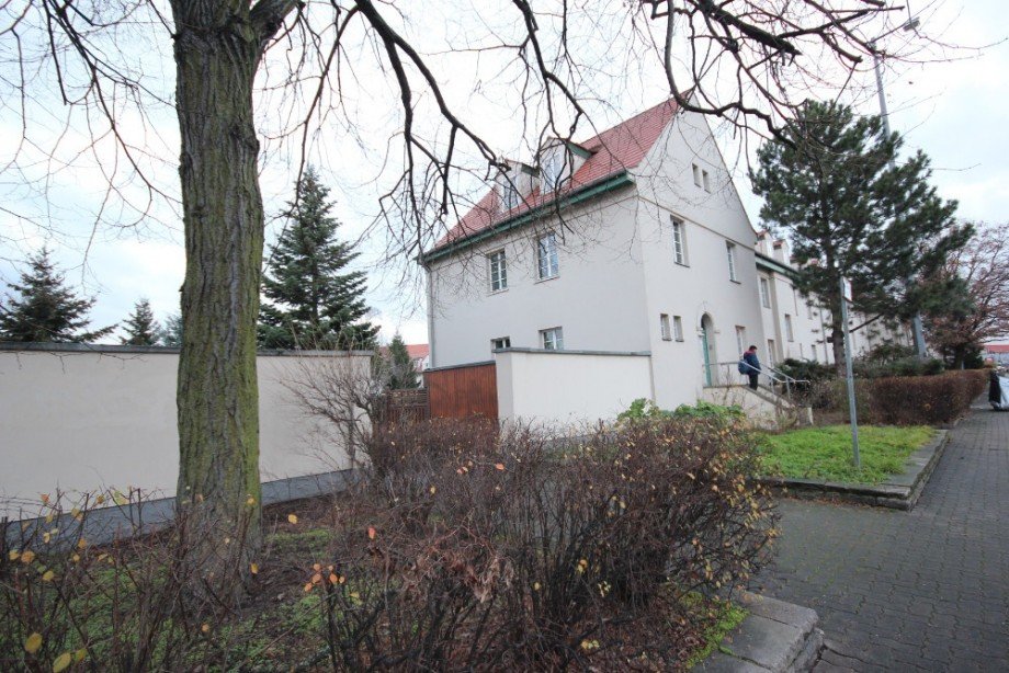 2-geschossig zzgl. DG Etagenwohnung Berlin