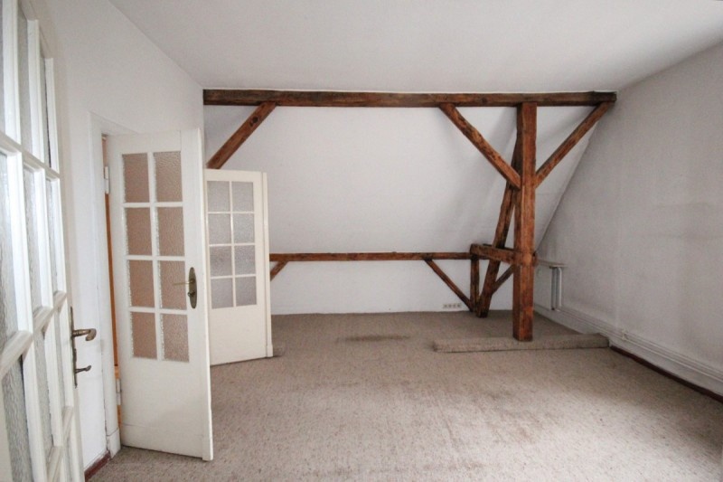 WE OG+Atelier: Wohnzimmer Mehrfamilienhaus Berlin