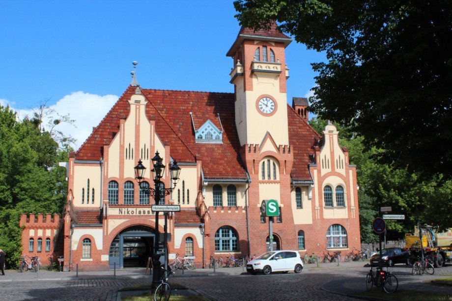 Bahnhofsgeb�ude Nikolassee Etagenwohnung Berlin Nikolassee