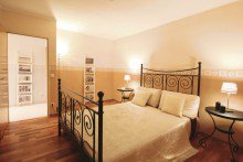Schlafzimmer Nest im Gr�nen zum Verlieben ** sonnig, kuschelig & ruhig**. Hier k�nnen Sie sofort einziehen !