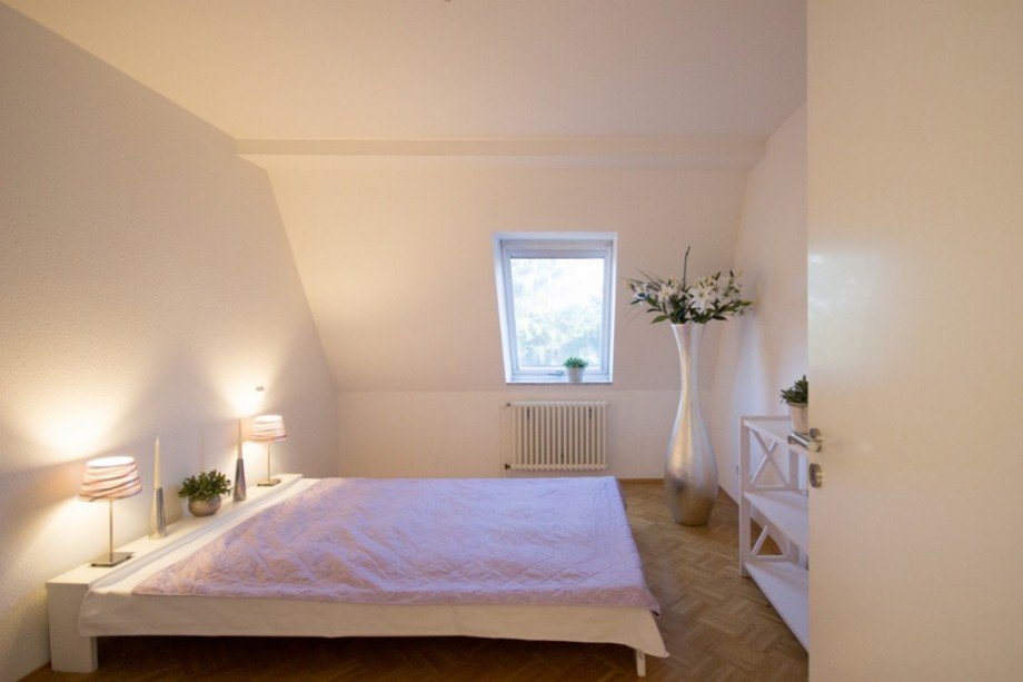 Kleines Schlafzimmer Dachgeschosswohnung Berlin / Heiligensee