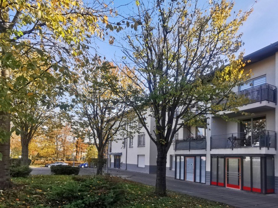 Au�enansicht Hauseingang Etagenwohnung Sch�nefeld