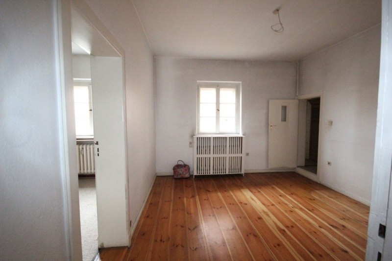 WE OG+Atelier: Schlafzimmer Mehrfamilienhaus Berlin