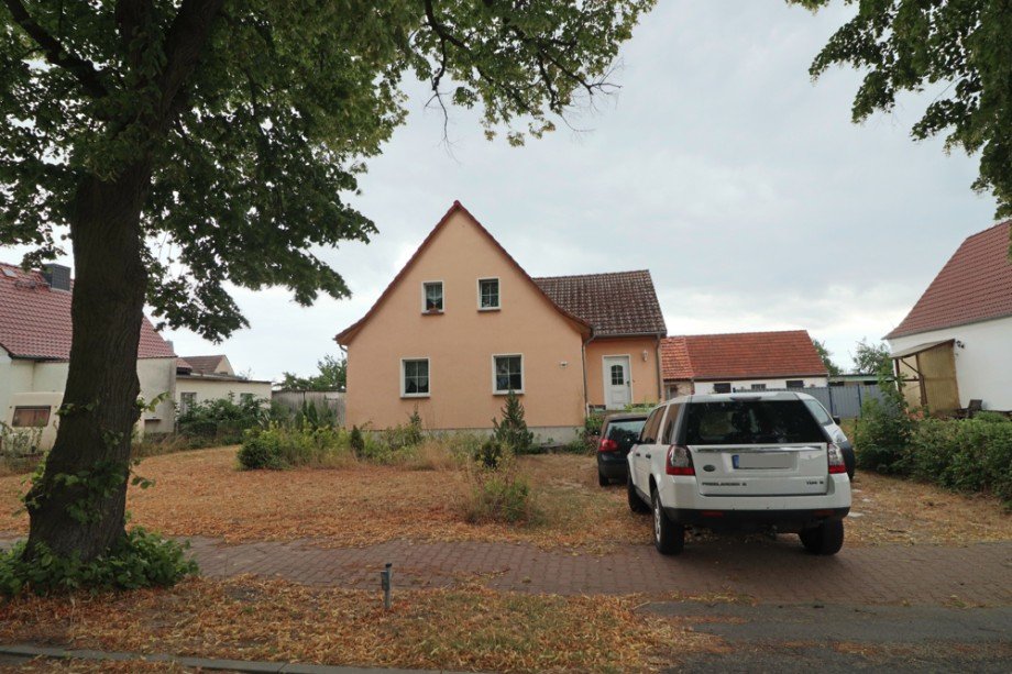 Stra�enansicht Einfamilienhaus Milower Land / M�thlitz