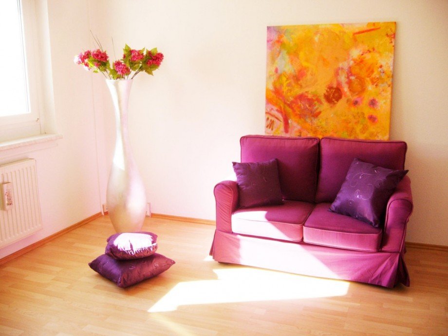 im Wohnzimmer.jpg Etagenwohnung Berlin Lichtenberg