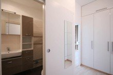 Blick vom Flur ins Bad Sonniges Nest f�r Singles***In ruhiger Lage in Zehlendorf***