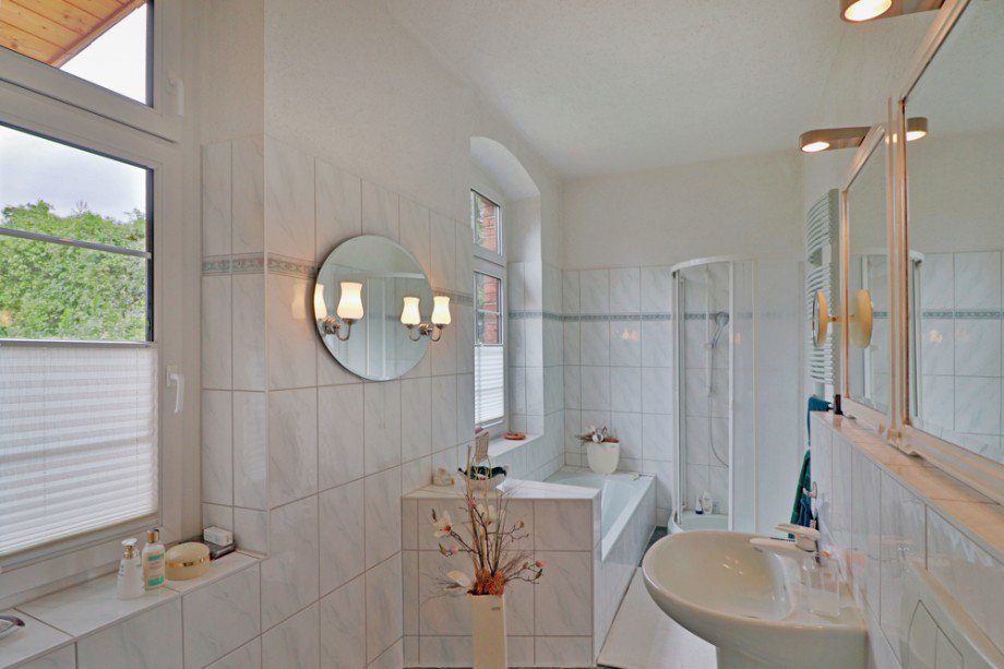 Badzimmer im EG Bauernhaus Vollrathsruhe / Hallalit