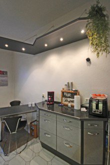 K�che mit Essplatz ***Solides Anlageobjekt***
Vermietete 2-Zimmer-Wohnung unweit vom Tegeler See!