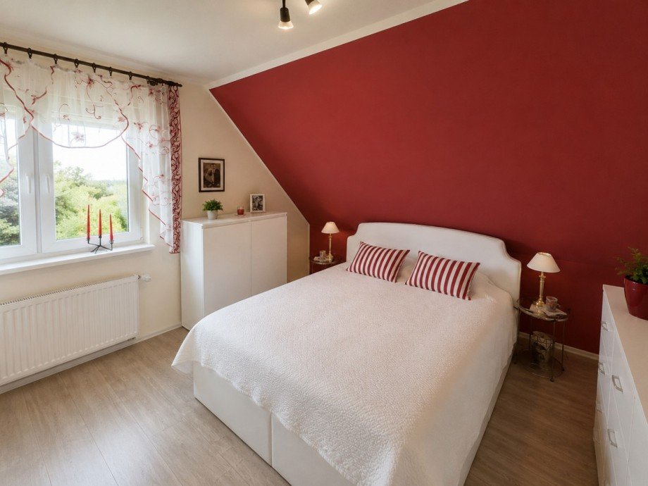 Zimmer 1 Dachgeschoss Einfamilienhaus Sch�nefeld