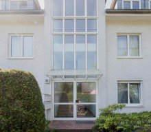 Hauseingang Sch�ne 3-Zimmerwohnung mit Balkon in ruhiger Wohnanlage !
