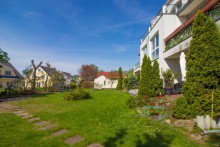 Gartenansicht im Sommer Sch�ne 3-Zimmerwohnung mit Balkon in ruhiger Wohnanlage !