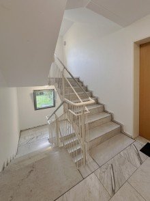 2. Treppenhaus Kapitalanlage zwischen Biotop und BER in Sch�nefeld