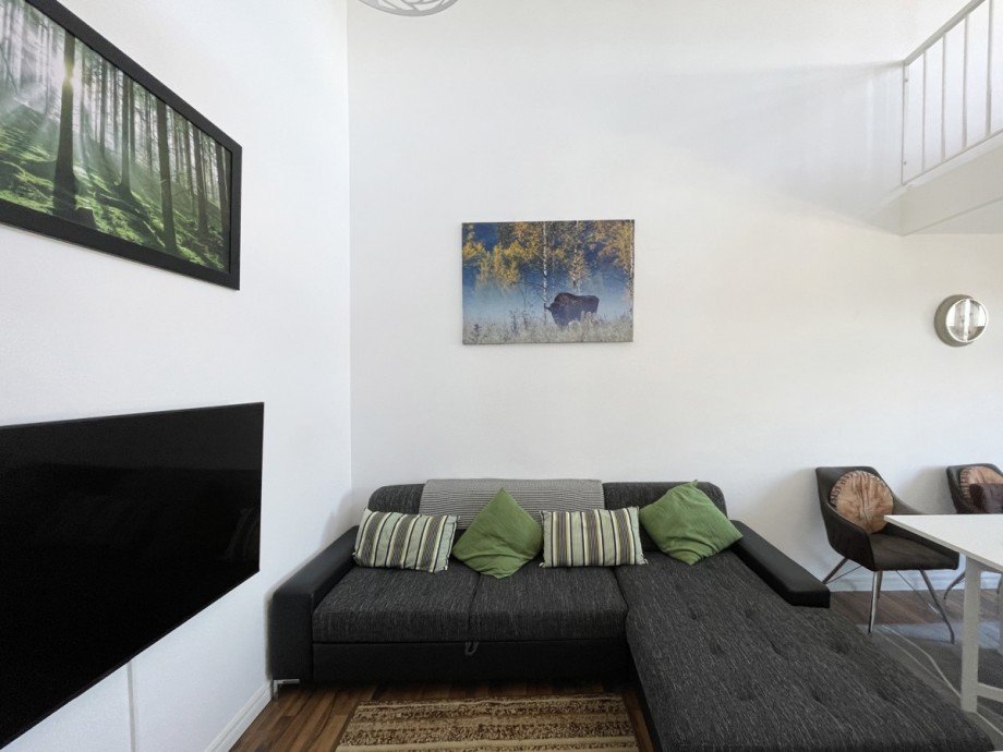 kuschelige Sofaecke Etagenwohnung Sch�nefeld