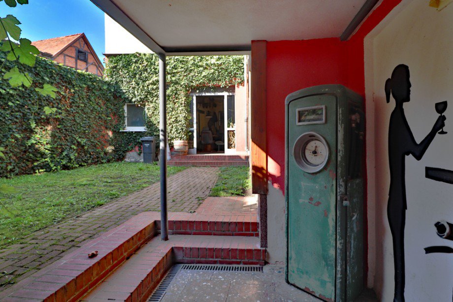 Blick Innenhof Mehrfamilienhaus R�bel/M�ritz