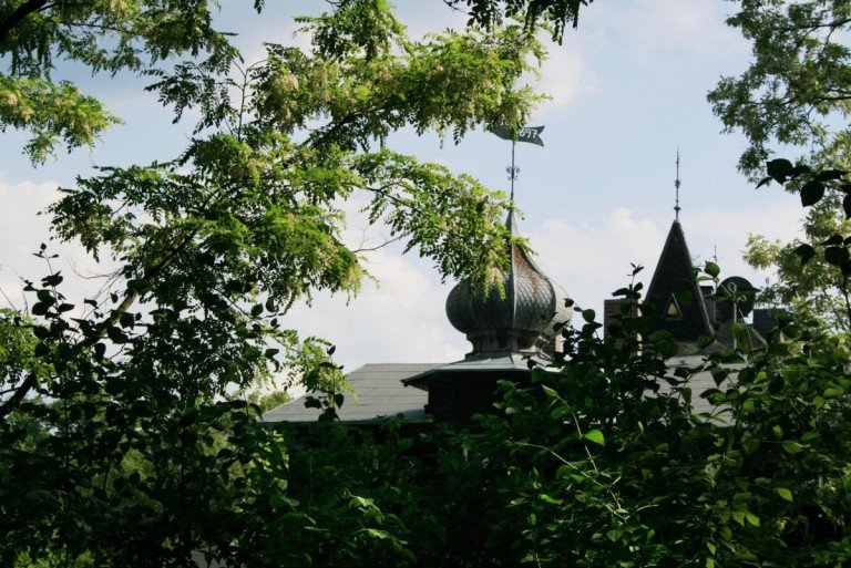 Turmblick vom Garten Berlin K�penick Villa ** Fast wie im M�rchen - romantisch-rustikales Landhaus ** f�r Liebhaber !