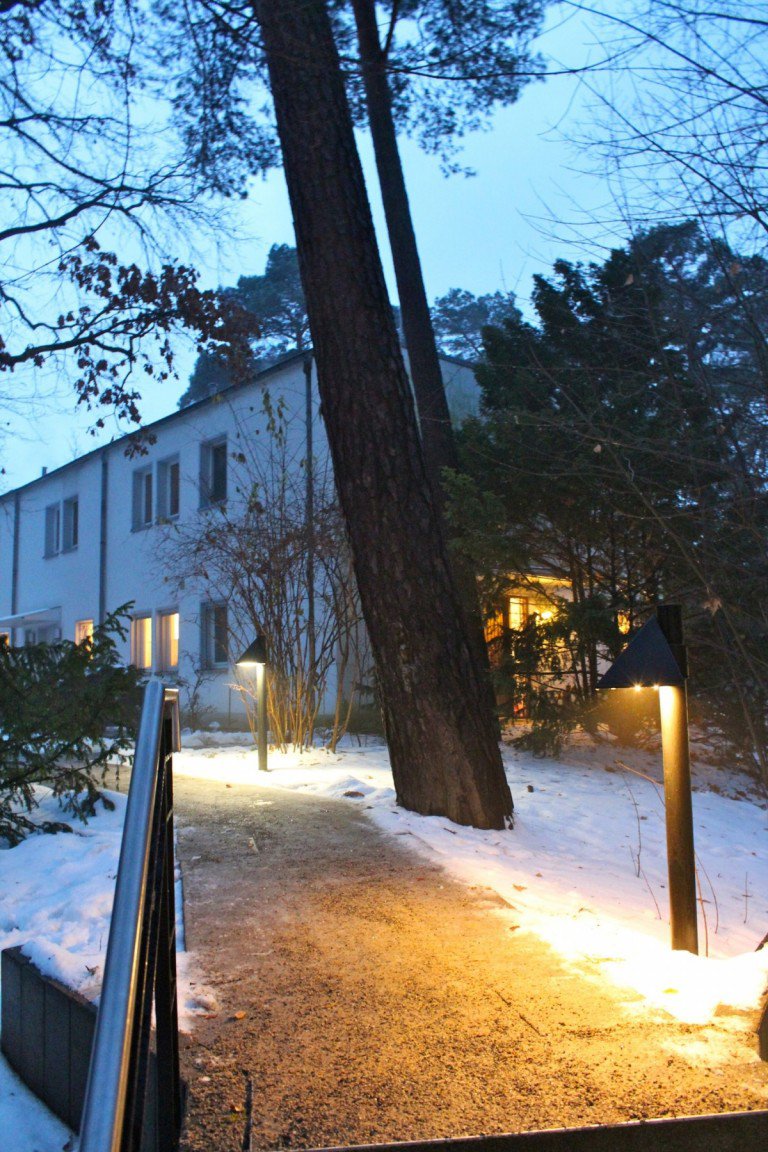 Zugang zum Haus Berlin Nikolassee Reiheneckhaus Solides Wohnen nahe dem Nikolassee mit perfekter Anbindung!